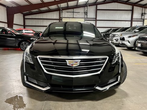 Used 2017 Cadillac CT6 Luxury image 2