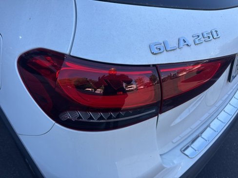 Certified 2022 Mercedes-Benz GLA 250 4MATIC image 3