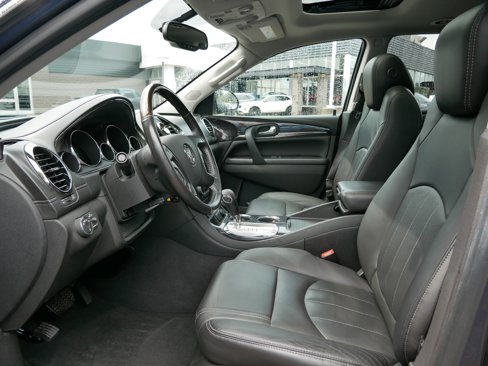 Used 2017 Buick Enclave Leather image 12