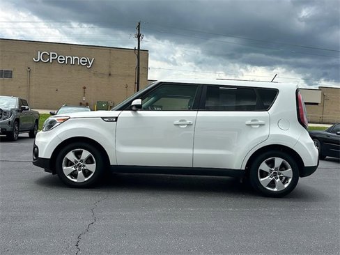 Used 2017 Kia Soul image 4