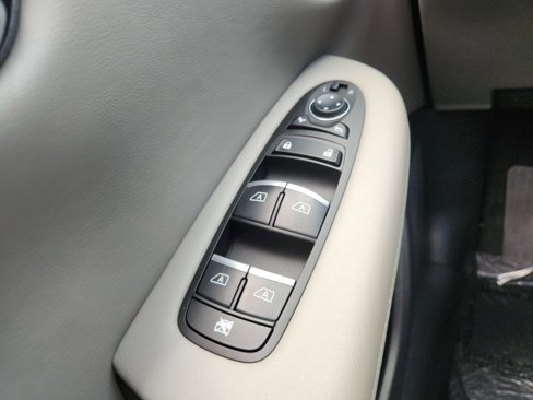 Used 2025 INFINITI QX50 Luxe image 39