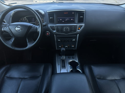 Used 2017 Nissan Pathfinder SL image 23
