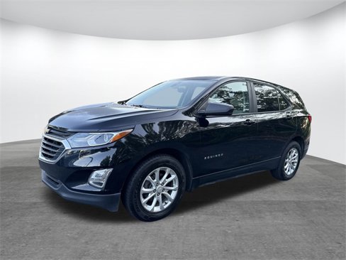Used 2020 Chevrolet Equinox LS w/ LS Convenience Package image 2