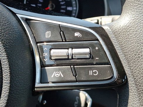 Used 2023 Kia Forte LXS image 21
