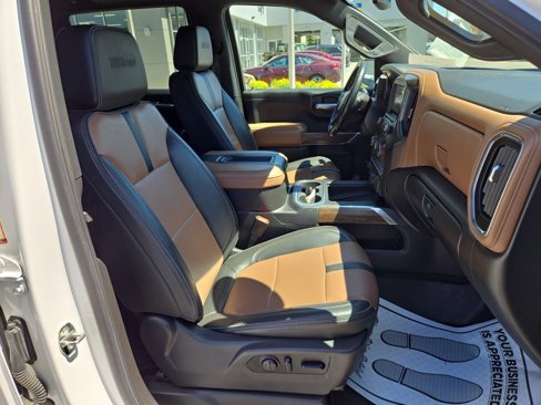 Used 2020 Chevrolet Silverado 1500 High Country image 17