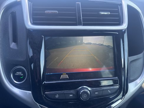 Used 2019 Chevrolet Sonic LT w/ Convenience Package image 9