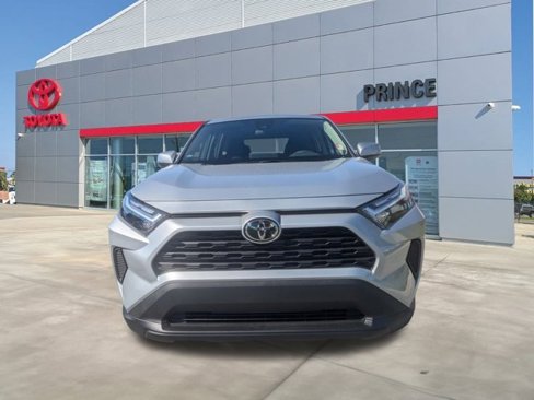 New 2024 Toyota RAV4 LE image 9