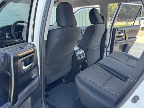 Used 2022 Toyota 4Runner TRD Off-Road image 34