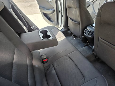 Used 2021 Chevrolet Malibu LT image 19