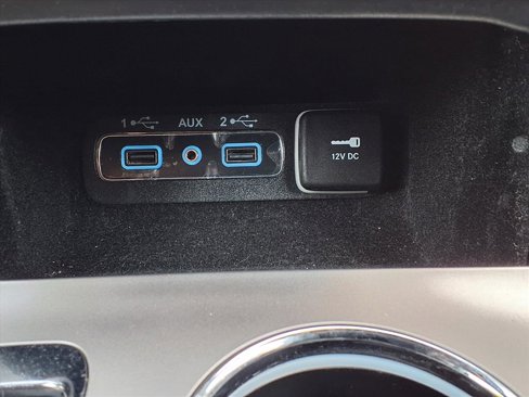 Used 2019 Jeep Grand Cherokee Altitude image 11