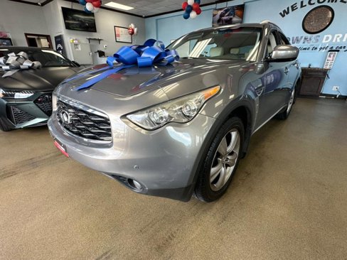 Used 2009 INFINITI FX35 AWD w/ Technology Pkg image 6