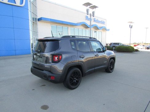 Used 2016 Jeep Renegade Sport w/ Power & Air Group image 5