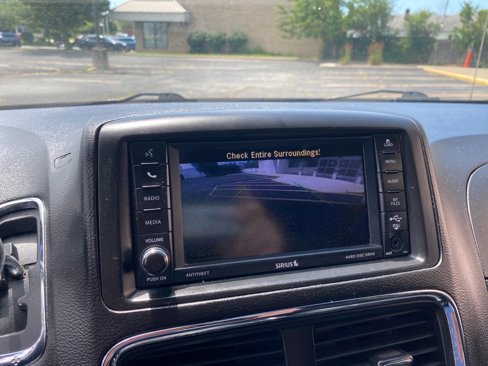 Used 2018 Dodge Grand Caravan SXT w/ Driver Convenience Group image 13