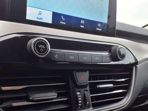 Used 2021 Ford Escape SE w/ SE Sport Appearance Package image 6