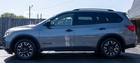 Used 2019 Nissan Pathfinder SL image 2