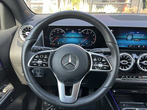 Used 2021 Mercedes-Benz GLA 250 w/ Premium Package image 37