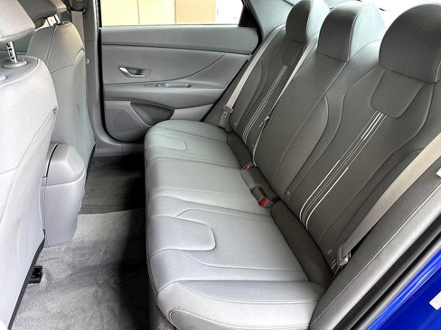 Used 2024 Hyundai Elantra SEL image 21