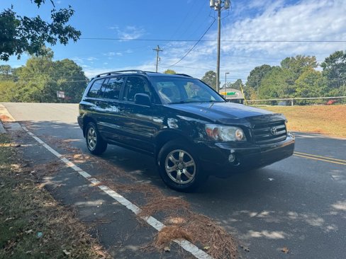 Used 2005 Toyota Highlander V6 image 2