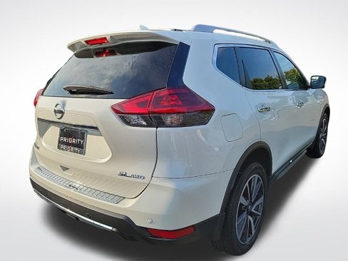 Used 2019 Nissan Rogue SL w/ Premium Package image 5