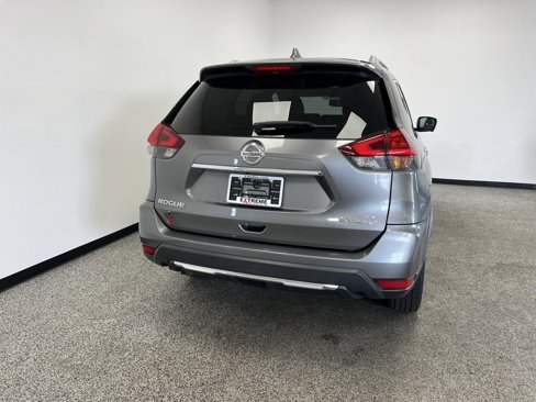 Used 2018 Nissan Rogue SL image 6
