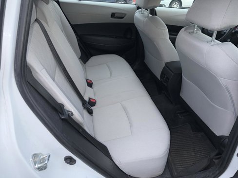 Used 2022 Toyota Corolla Cross L image 18