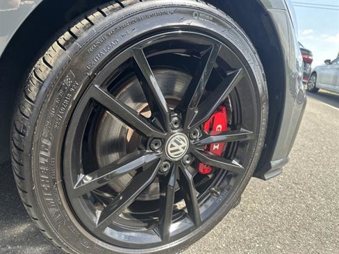 Used 2019 Volkswagen GTI Rabbit Edition image 9
