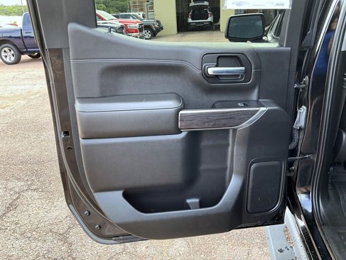 Used 2019 Chevrolet Silverado 1500 LTZ w/ LTZ Premium Package image 21