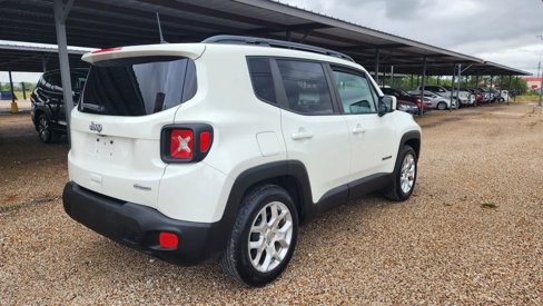 Used 2018 Jeep Renegade Latitude image 10