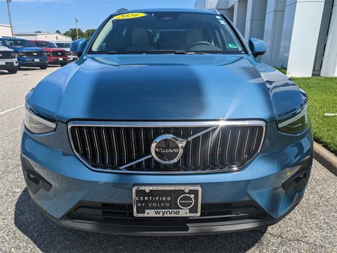 Certified 2024 Volvo XC40 B5 Plus w/ Protection Package Premier image 9