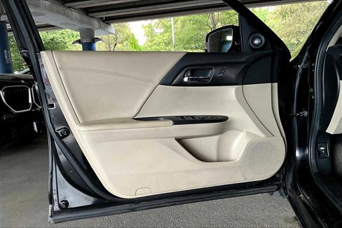 Used 2015 Honda Accord EX-L image 21