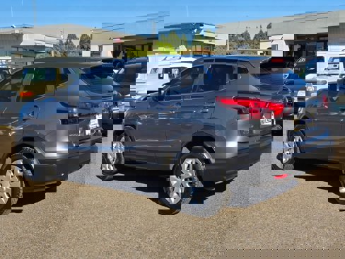 Used 2019 Nissan Rogue Sport S image 28