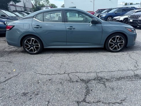 Used 2024 Nissan Sentra SR w/ SR Premium Package image 8