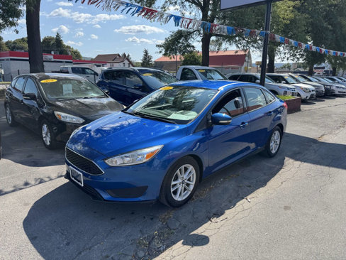 Used 2018 Ford Focus SE w/ Cold Weather Package image 1