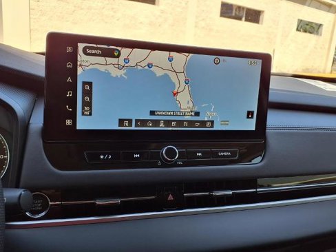 New 2025 Mitsubishi Outlander SE image 16