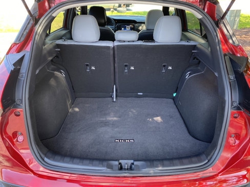Used 2023 Nissan Kicks SR image 26