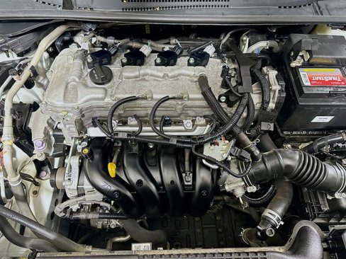 Used 2020 Toyota Corolla LE image 29
