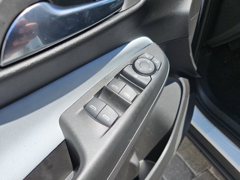 New 2025 Buick Envista Preferred image 18