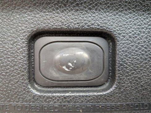 Used 2017 Ford Explorer XLT w/ Equipment Group 202A image 31