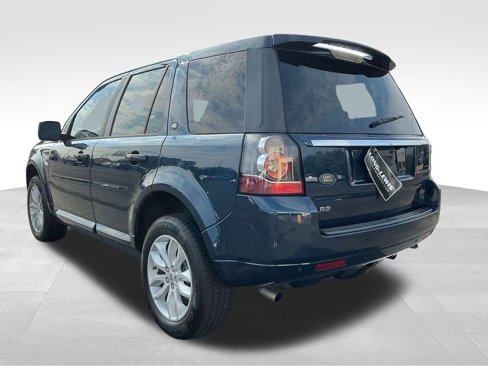Used 2013 Land Rover LR2 image 3