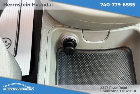 Used 2008 Kia Rondo LX image 20