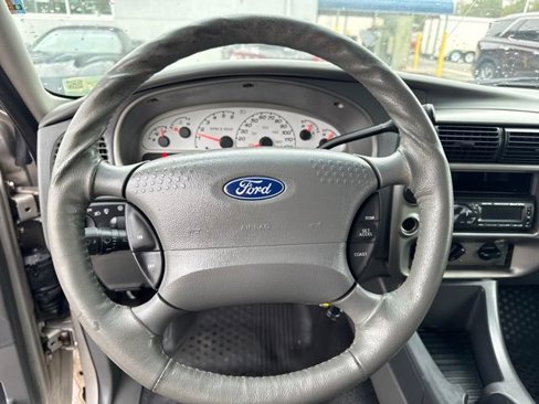 Used 2005 Ford Explorer Sport Trac XLT image 15