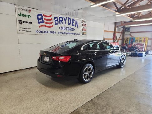 Used 2024 Chevrolet Malibu LT image 3