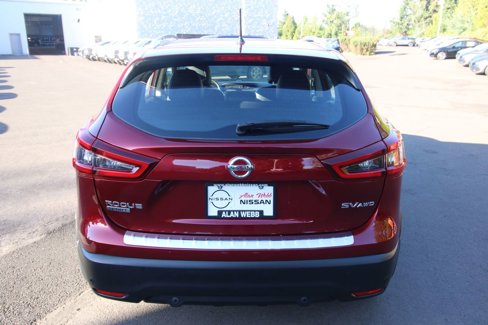 Used 2022 Nissan Rogue Sport SV w/ Technology Package image 4