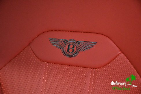 Used 2022 Bentley Bentayga image 22