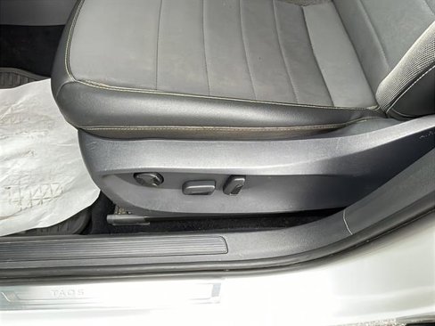 Used 2022 Volkswagen Taos SE image 14