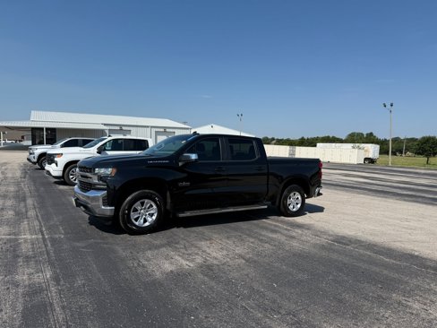 Used 2020 Chevrolet Silverado 1500 LT w/ Texas Edition image 2