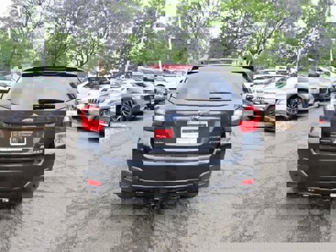 Used 2017 Subaru Crosstrek 2.0i Limited image 5