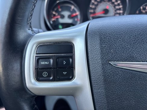 Used 2014 Chrysler 200 Touring w/ Cold Weather Group image 25