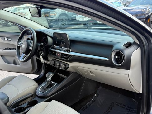 Used 2021 Kia Forte LXS image 11