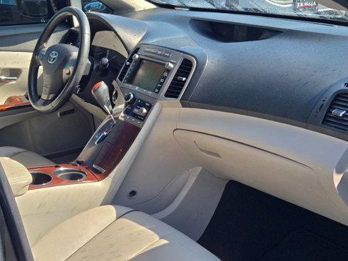 Used 2011 Toyota Venza w/ Leather Pkg image 7